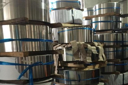 201不銹鋼帶有磁性嗎？磁性與非磁性探討！